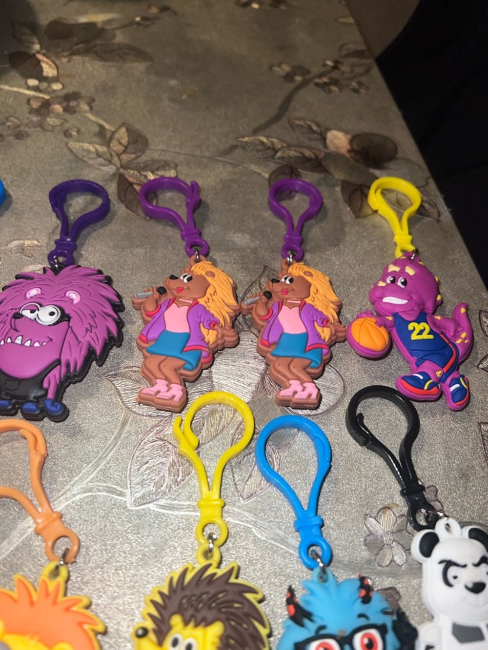 Kids Keychain Toy Set - Assorted Color Character Clips - Picture 3 of 5